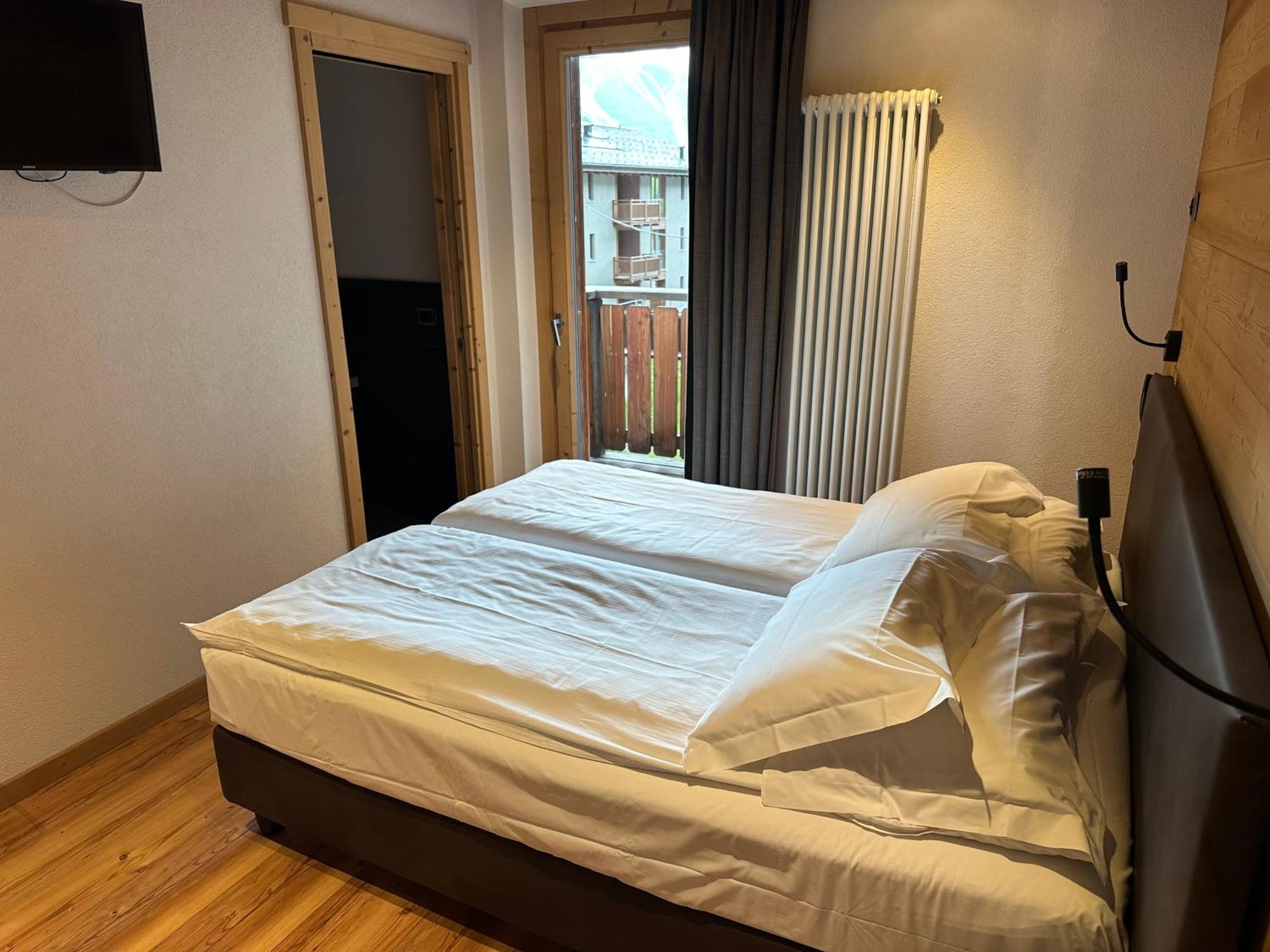 Alpen Hotel Chalet Pradelle Екстериор снимка